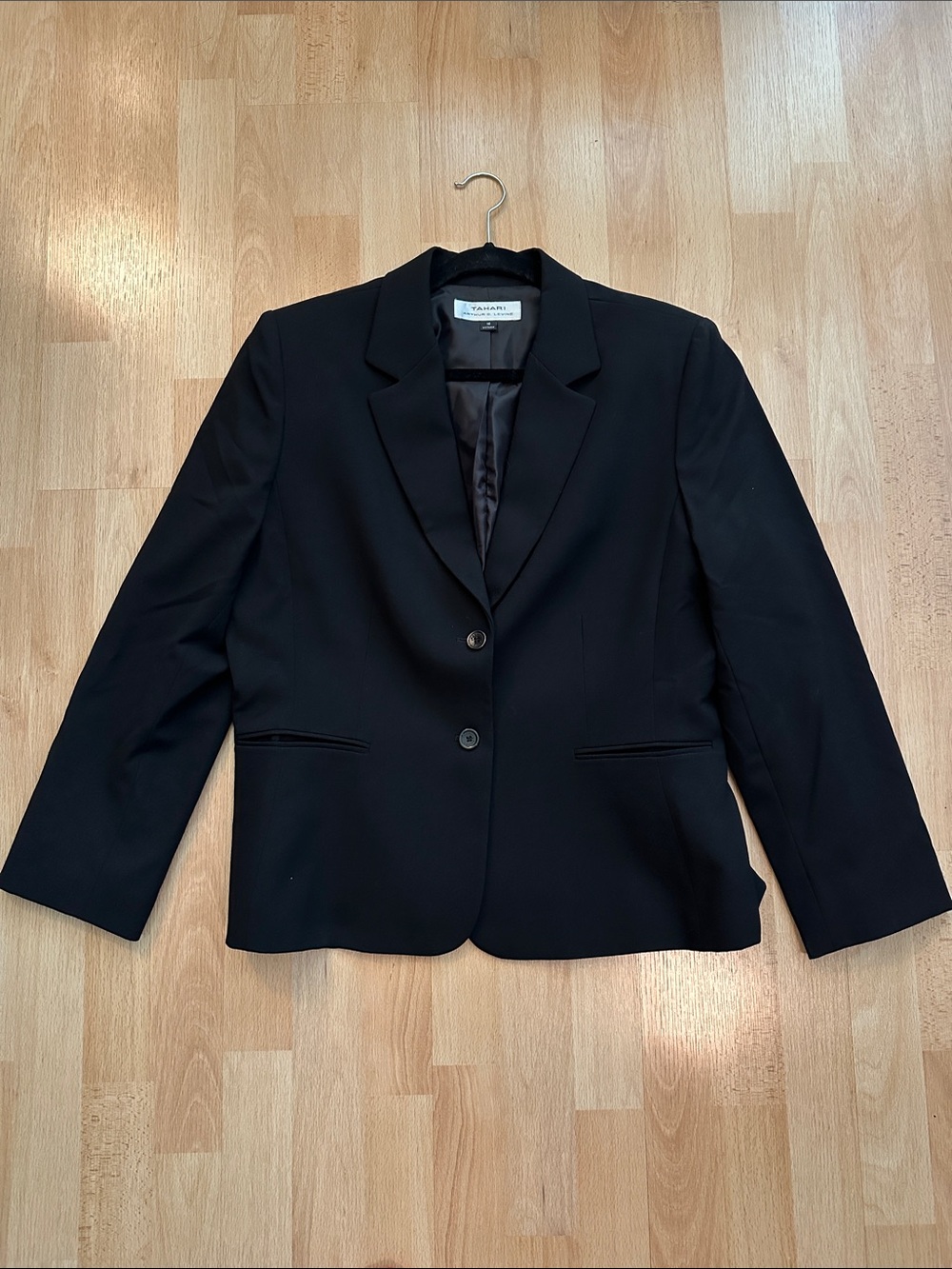 Tahari Arthur S. Levine Black Blazer sz 16 - Picture 3 of 6